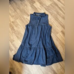 Elegant Sleeveless Denim Dress